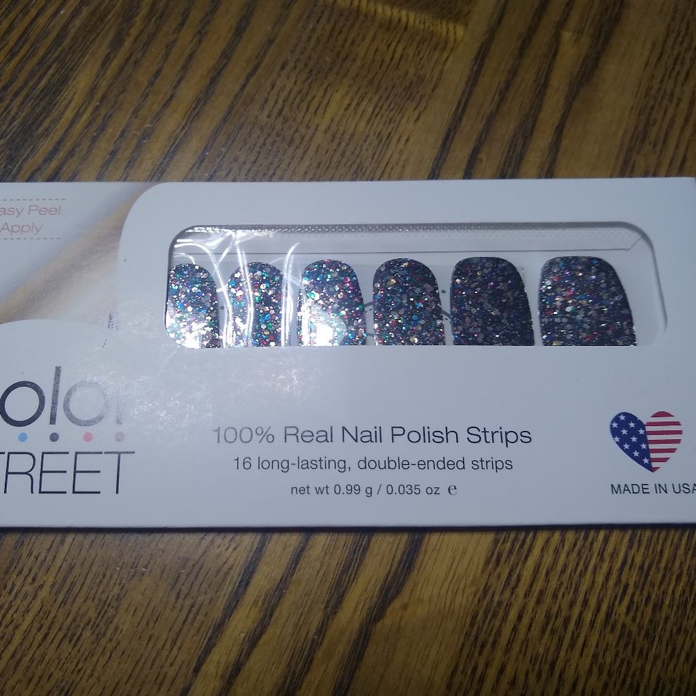 Color Street Broadway Glimmer Nail Set